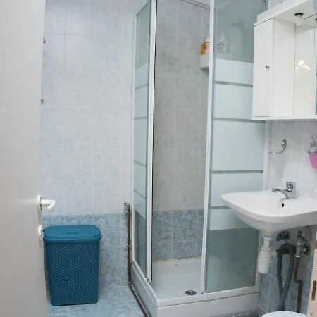 Modern Cozy In דירה