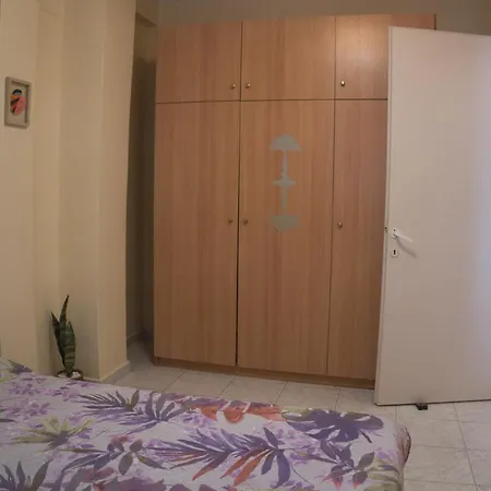 דירה Modern Cozy In Kalamaria